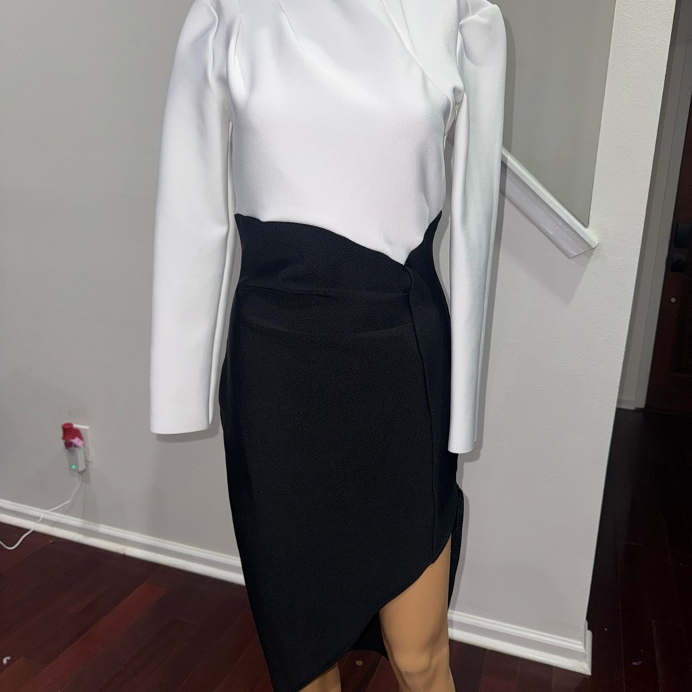 Women's Black Asymmetrical ruched waist dress - Elegant Contrast size L